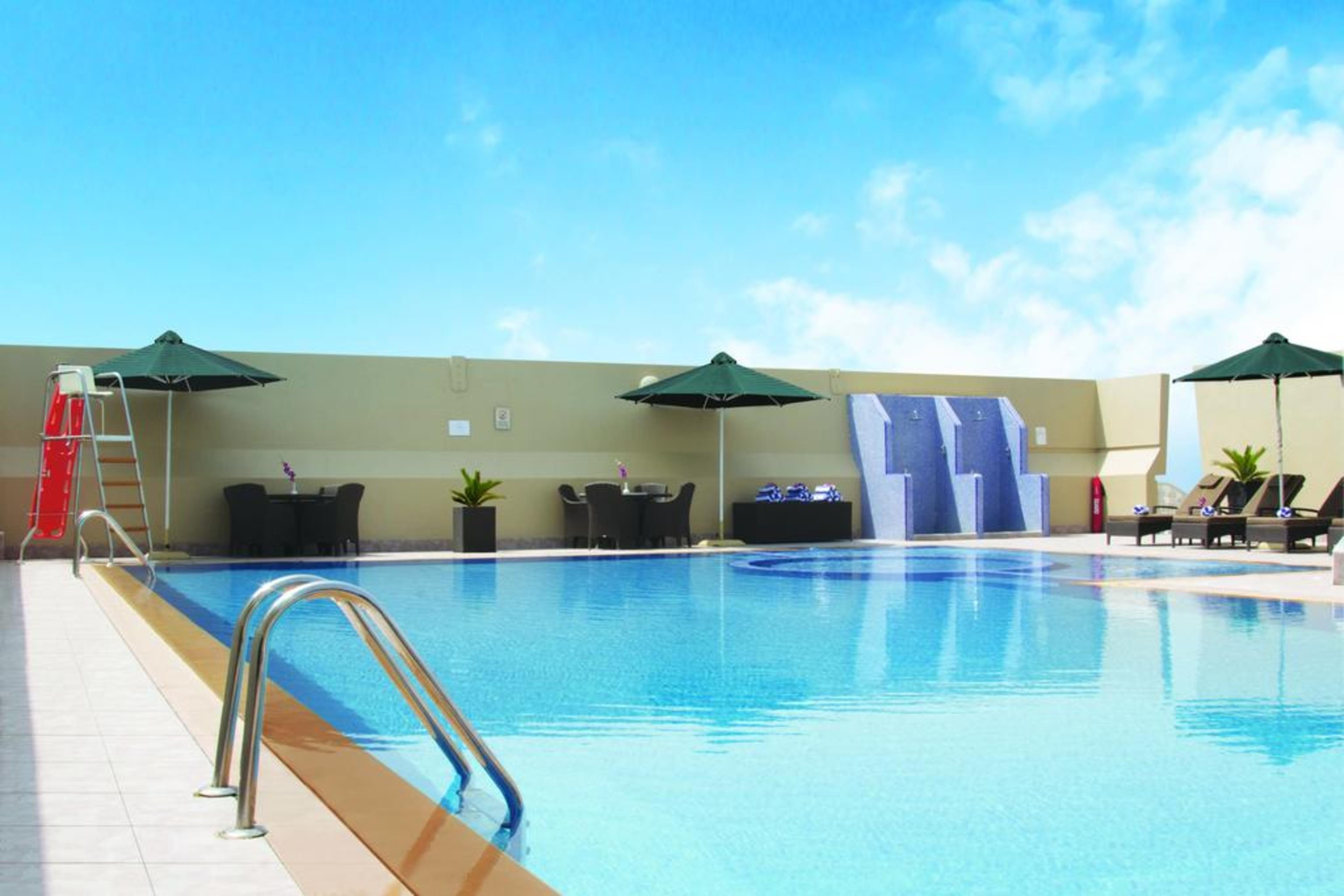 Al Khoory Hotel Apartamentos Al Barsha Dubái Exterior foto